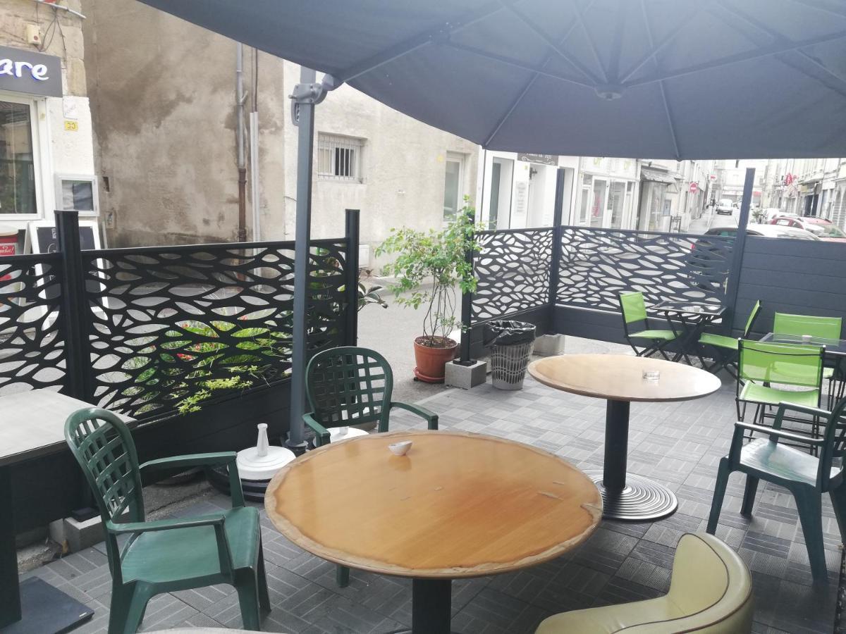 Bar Times Square Hotel Vienne  Buitenkant foto